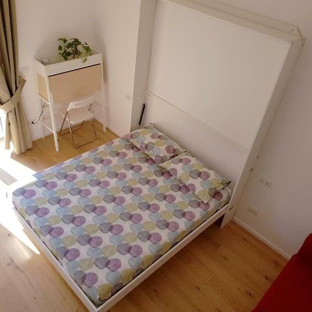 Hotel Casa De Rosas à Bari Extérieur photo
