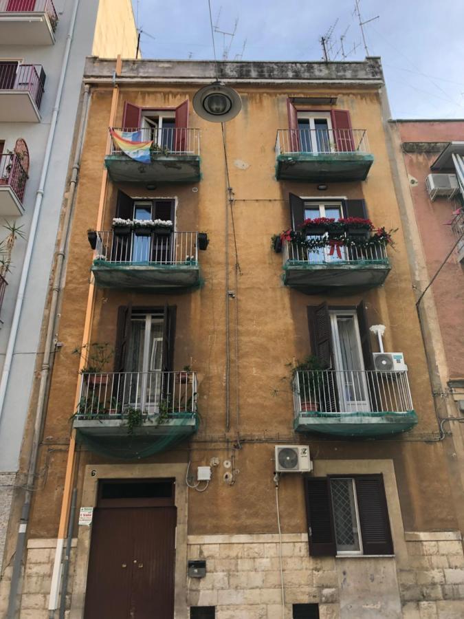 Hotel Casa De Rosas à Bari Extérieur photo
