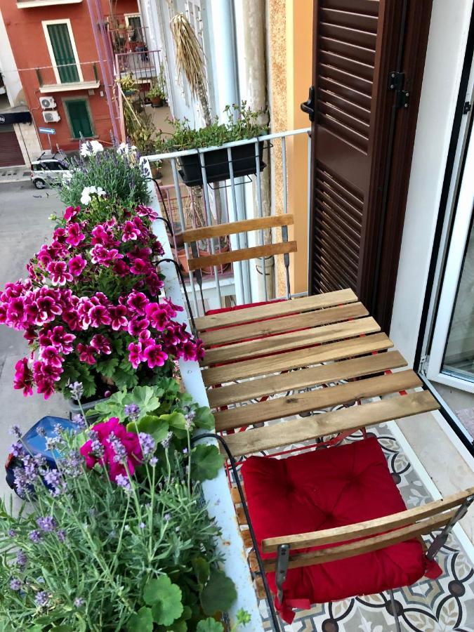 Hotel Casa De Rosas à Bari Extérieur photo