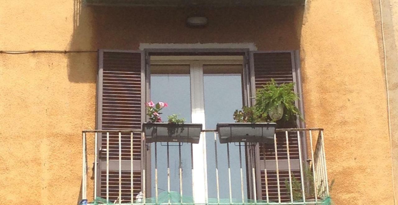 Hotel Casa De Rosas à Bari Extérieur photo
